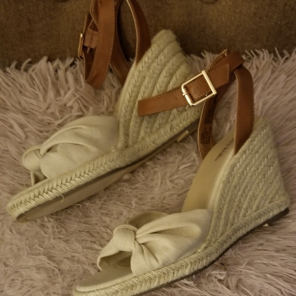 Wedges - Picture 2 of 4